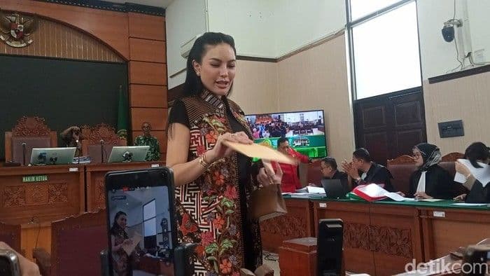 Laporan Nikita Mirzani ke KPK Kasus Suap